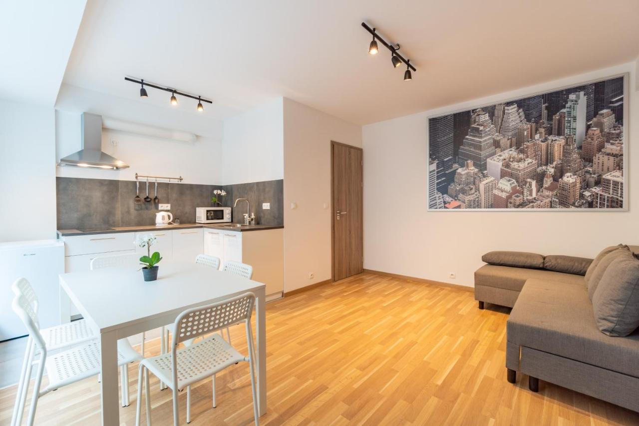 Brand New Two Room Apartment #26 With Free Secure Parking Close To Center Prague Exterior photo