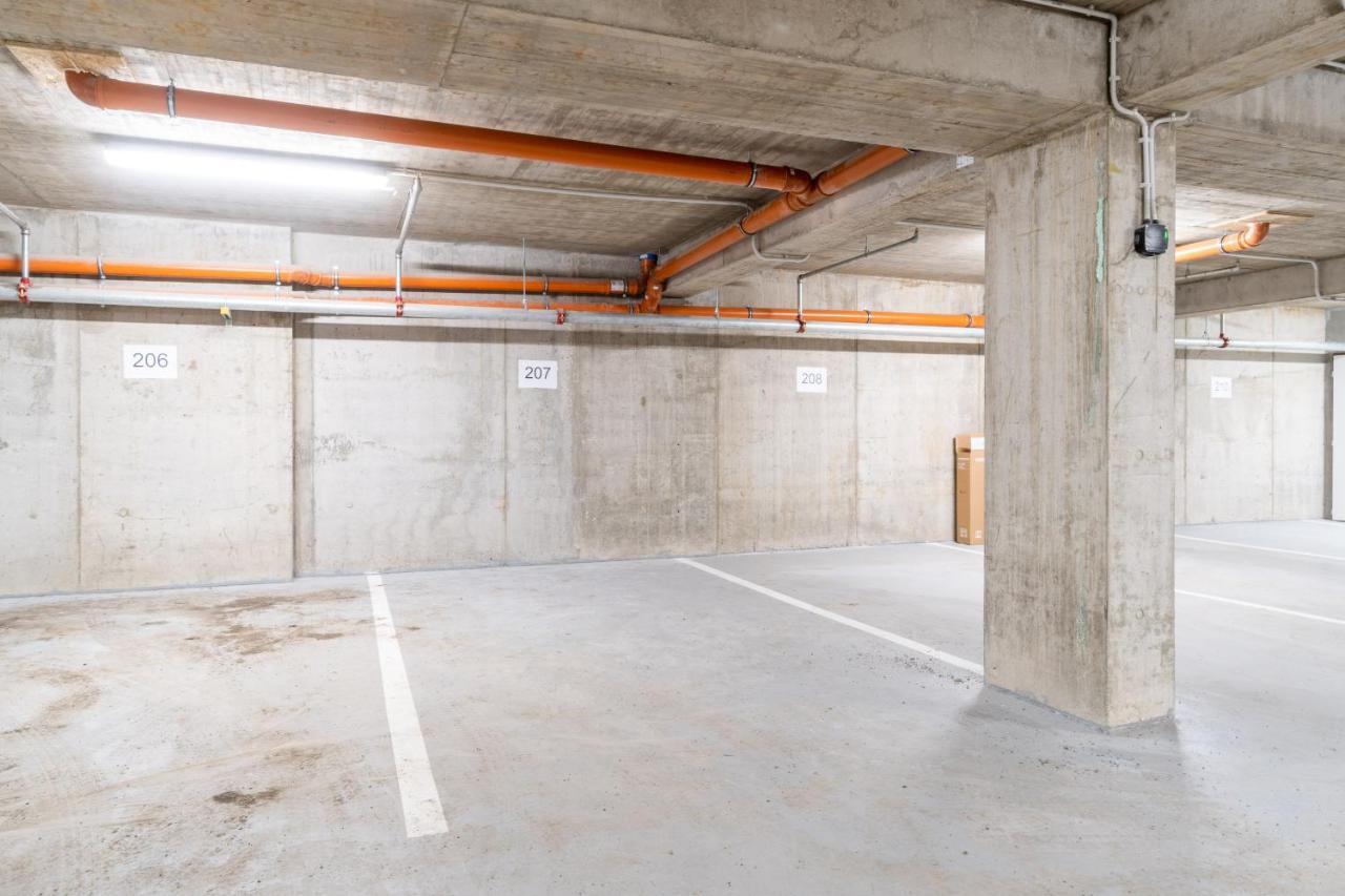 Brand New Two Room Apartment #26 With Free Secure Parking Close To Center Prague Exterior photo