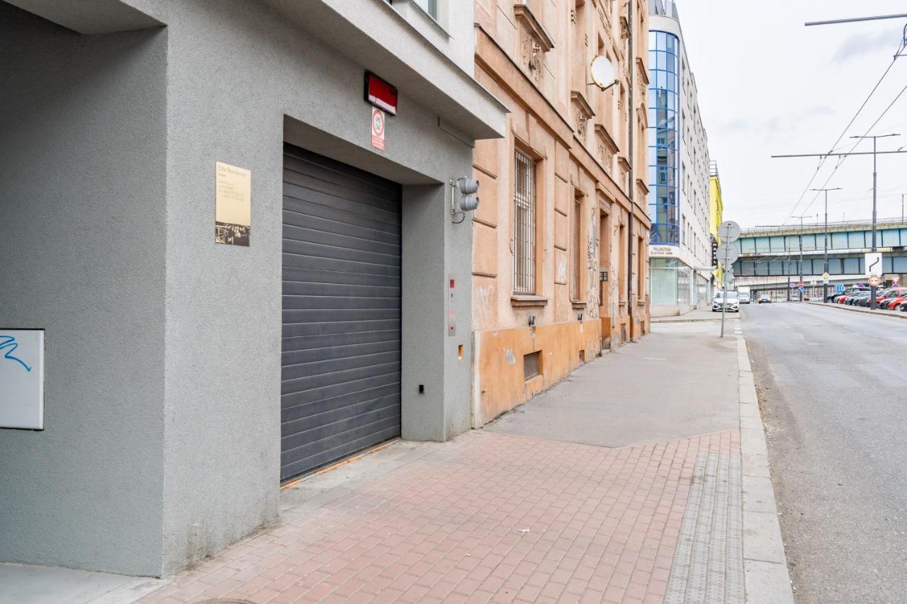 Brand New Two Room Apartment #26 With Free Secure Parking Close To Center Prague Exterior photo